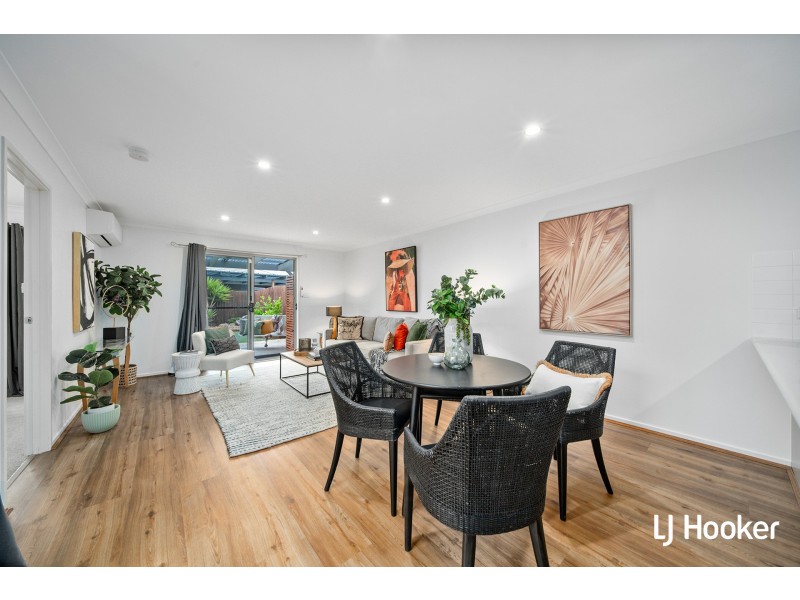 24 Rag Holmes Street, Macgregor ACT 2615