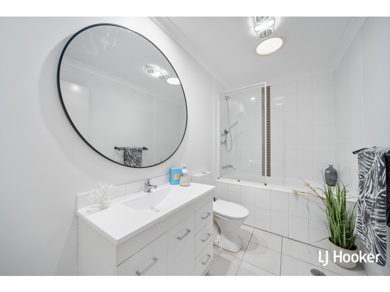 24 Rag Holmes Street, Macgregor ACT 2615