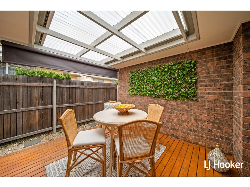 24 Rag Holmes Street, Macgregor ACT 2615