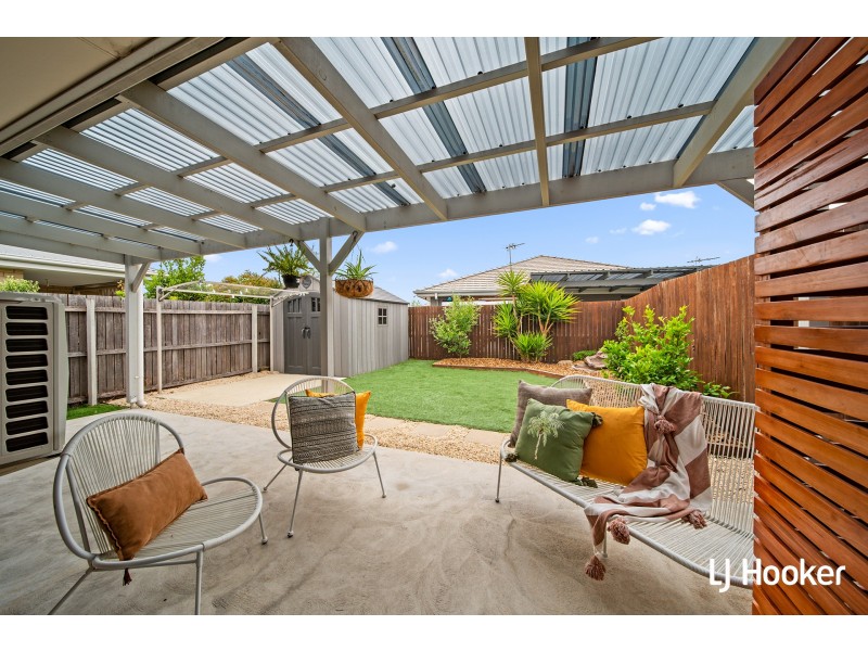 24 Rag Holmes Street, Macgregor ACT 2615