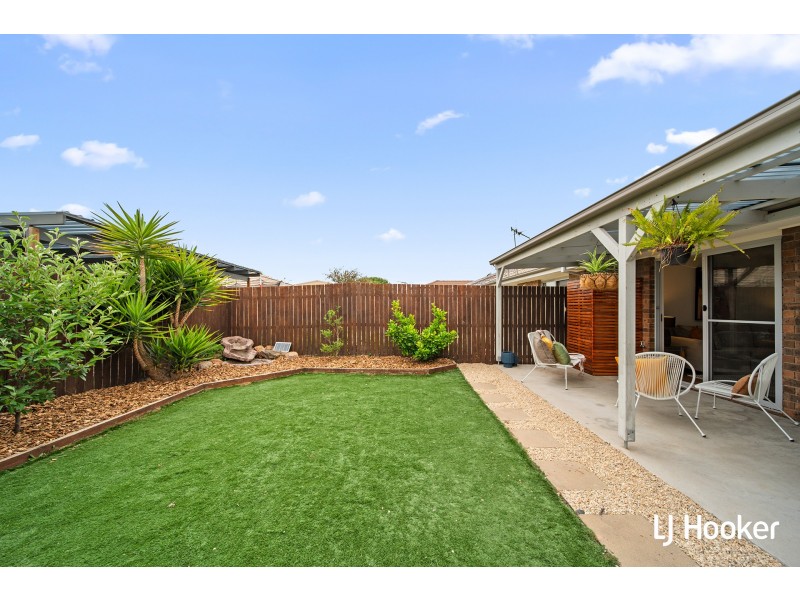 24 Rag Holmes Street, Macgregor ACT 2615