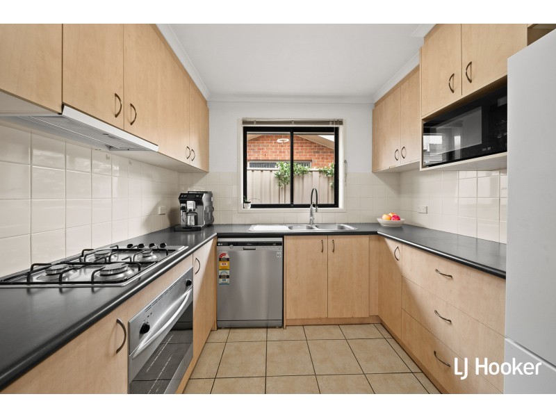 25 Fairlight Street, Dunlop ACT 2615