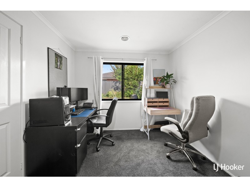 25 Fairlight Street, Dunlop ACT 2615