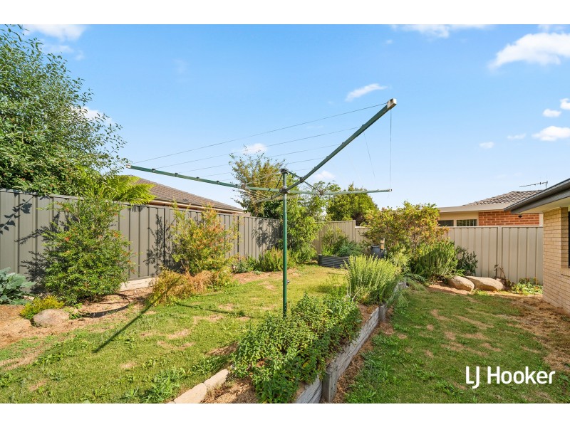 25 Fairlight Street, Dunlop ACT 2615