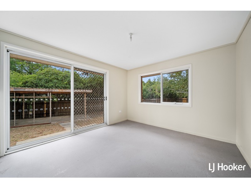 4 Edwell Place, Lyneham ACT 2602