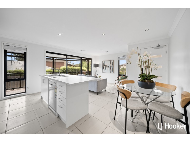 1/14 Bindel Place, Aranda ACT 2614