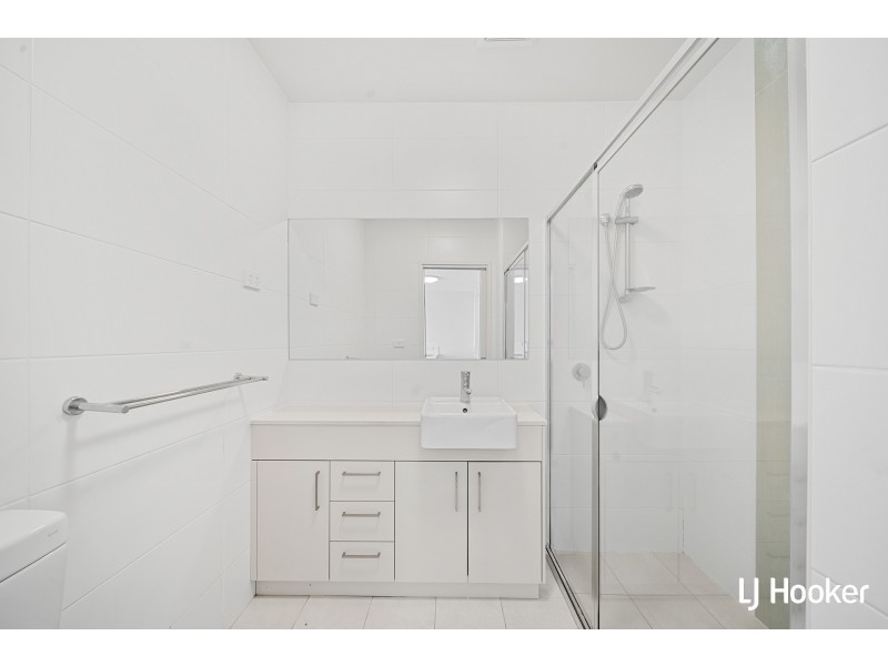 34/4 Thadoona Street, Crace ACT 2911