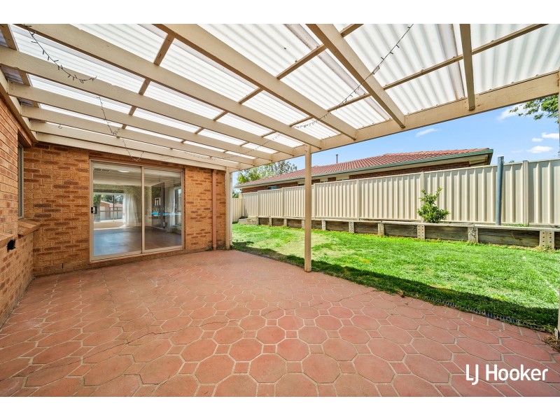 11 Lapsley Street, Dunlop ACT 2615