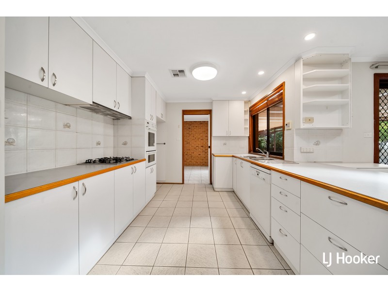14 Bowley Place, Florey ACT 2615