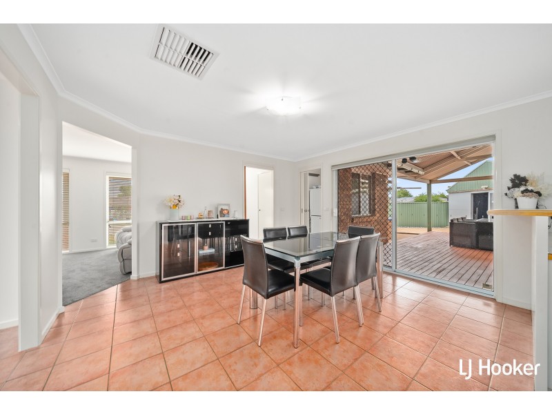 37 Thornhill Crescent, Dunlop ACT 2615