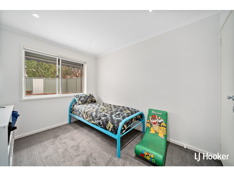 37 Thornhill Crescent, Dunlop ACT 2615