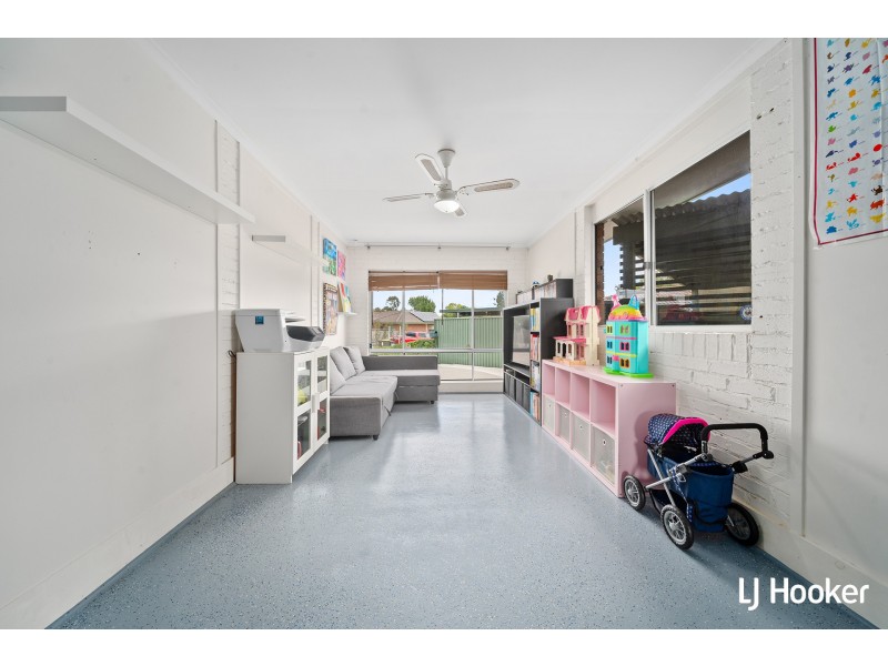 37 Thornhill Crescent, Dunlop ACT 2615