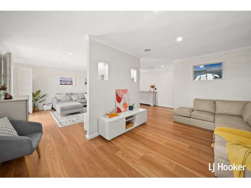 11 Fairley Crescent, Theodore ACT 2905