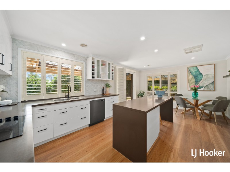 11 Fairley Crescent, Theodore ACT 2905