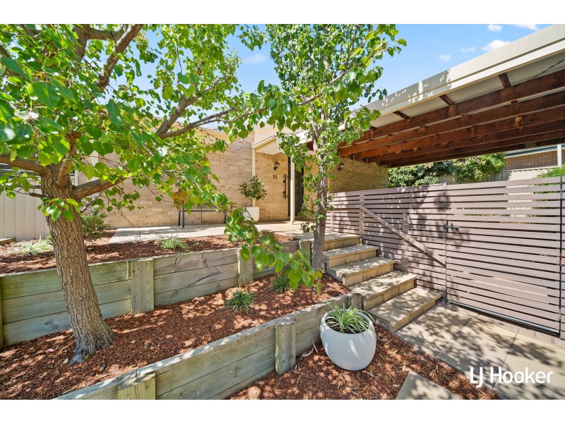 11 Fairley Crescent, Theodore ACT 2905