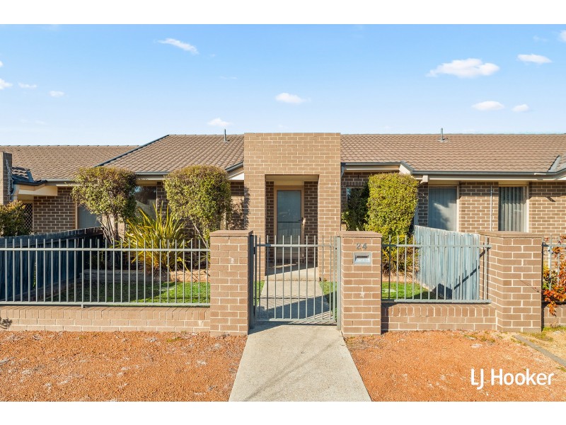 24 Salisbury Street, Casey ACT 2913