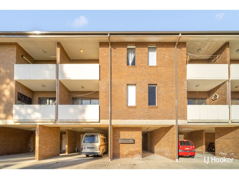 9/32 Springvale Drive, Hawker ACT 2614