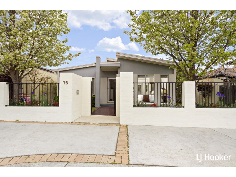 16 Bettie McNee Street, Watson ACT 2602