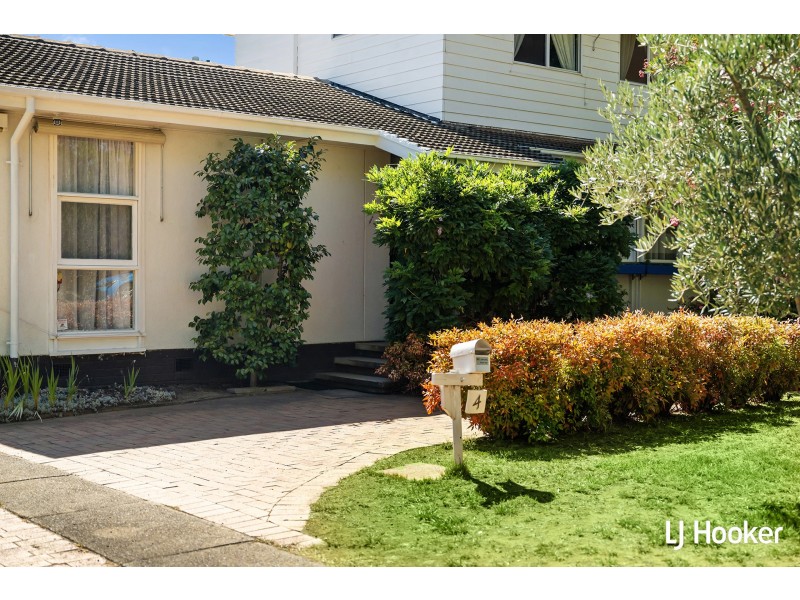 4 Randell Street, Dickson ACT 2602