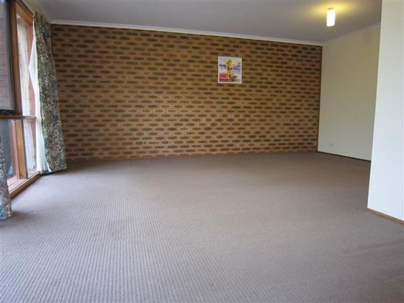 10 Moulden Court, Belconnen ACT 2617