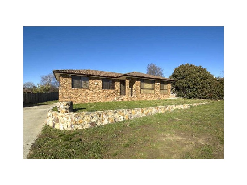24 Herron Crescent, Latham ACT 2615