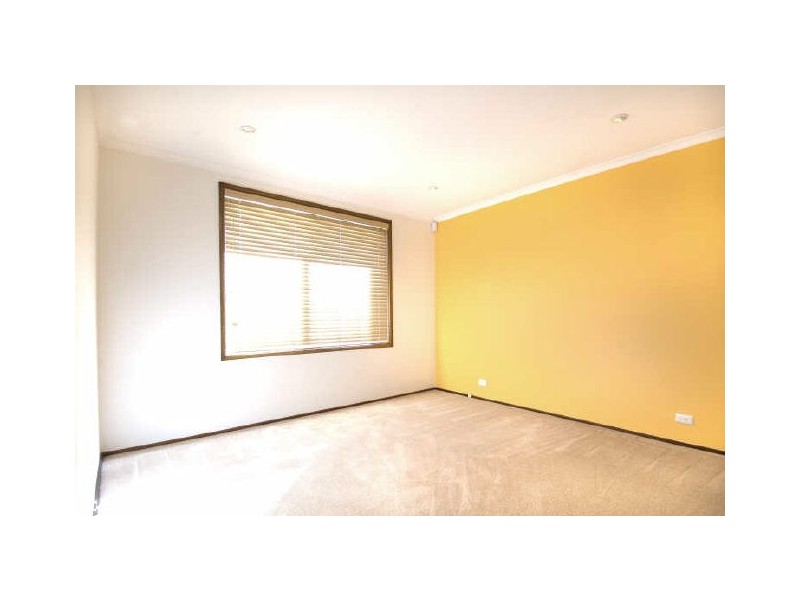 24 Herron Crescent, Latham ACT 2615