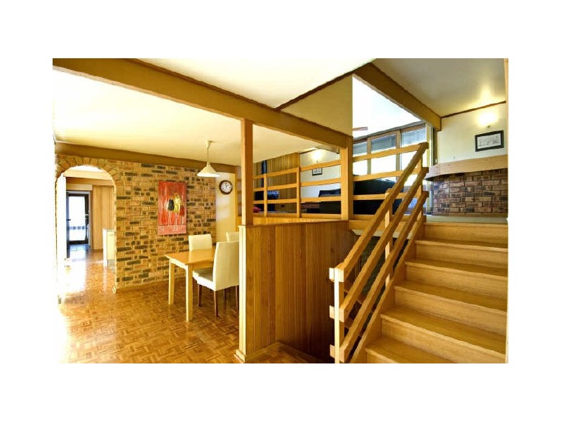 32 Osburn Drive, Macgregor ACT 2615