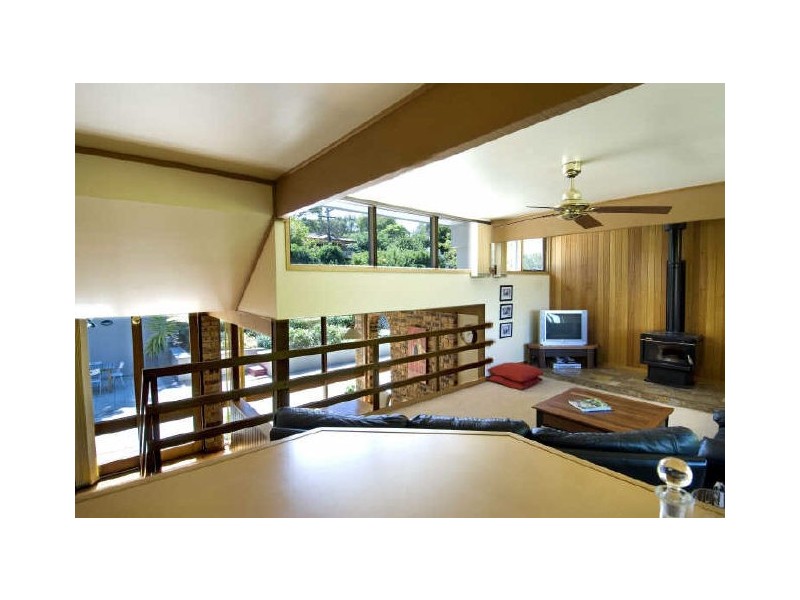 32 Osburn Drive, Macgregor ACT 2615