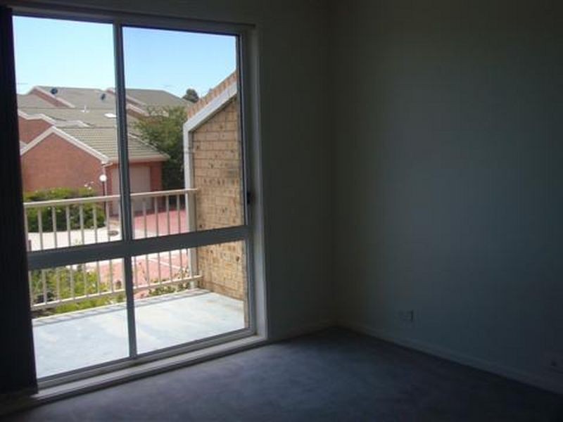 122/15 ‘Beechwood’ John Cleland Cresc, Florey ACT 2615