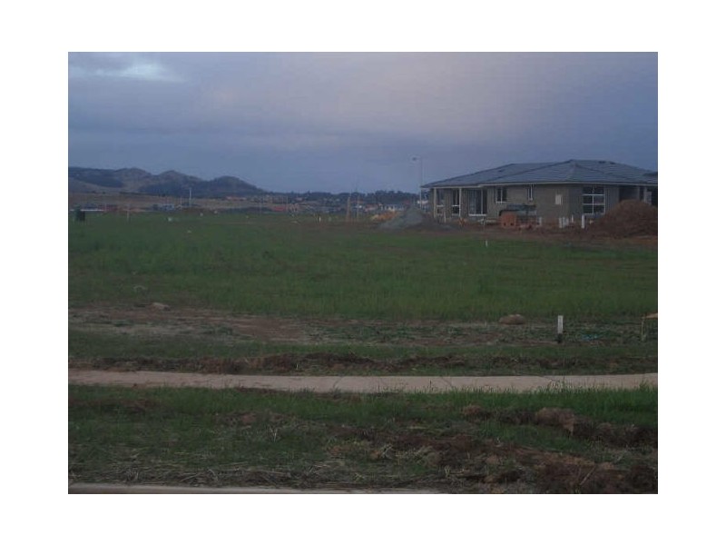 51 James Harrison Street, Dunlop ACT 2615