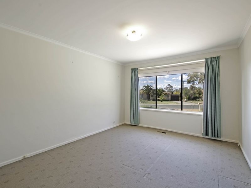 16 Homburg Street, Latham ACT 2615