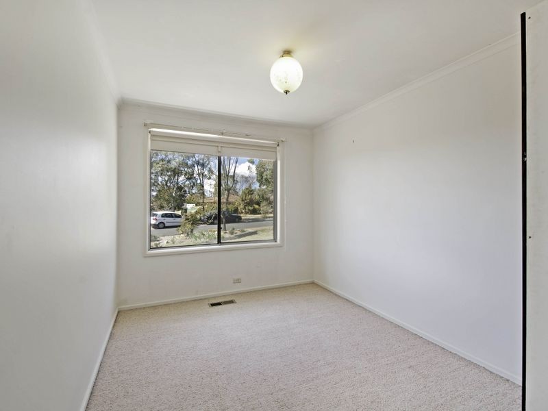 16 Homburg Street, Latham ACT 2615