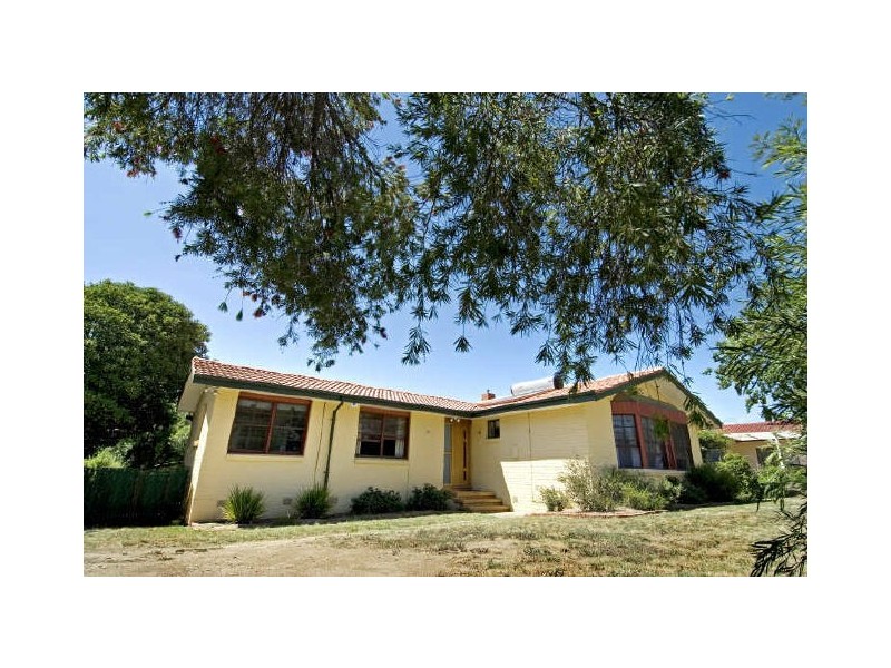 26 Elizabeth Cresent, Macquarie ACT 2614