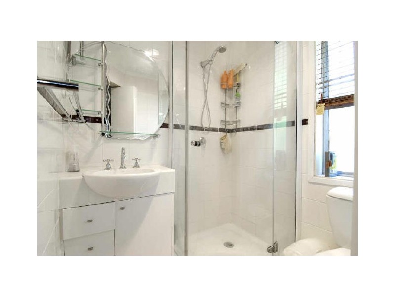 26 Elizabeth Cresent, Macquarie ACT 2614