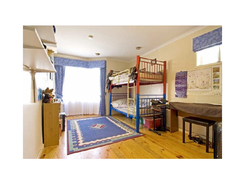 26 Elizabeth Cresent, Macquarie ACT 2614