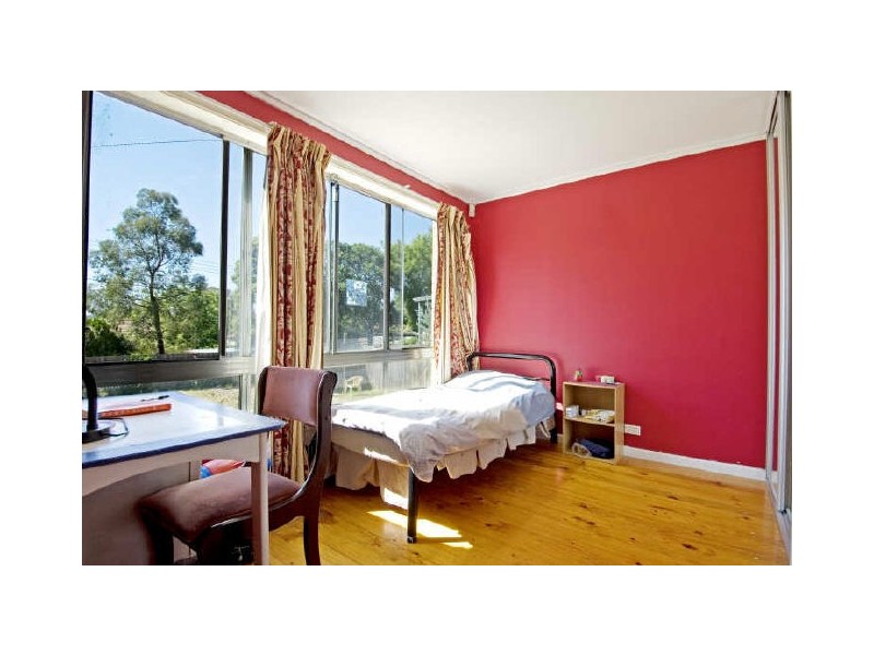 26 Elizabeth Cresent, Macquarie ACT 2614