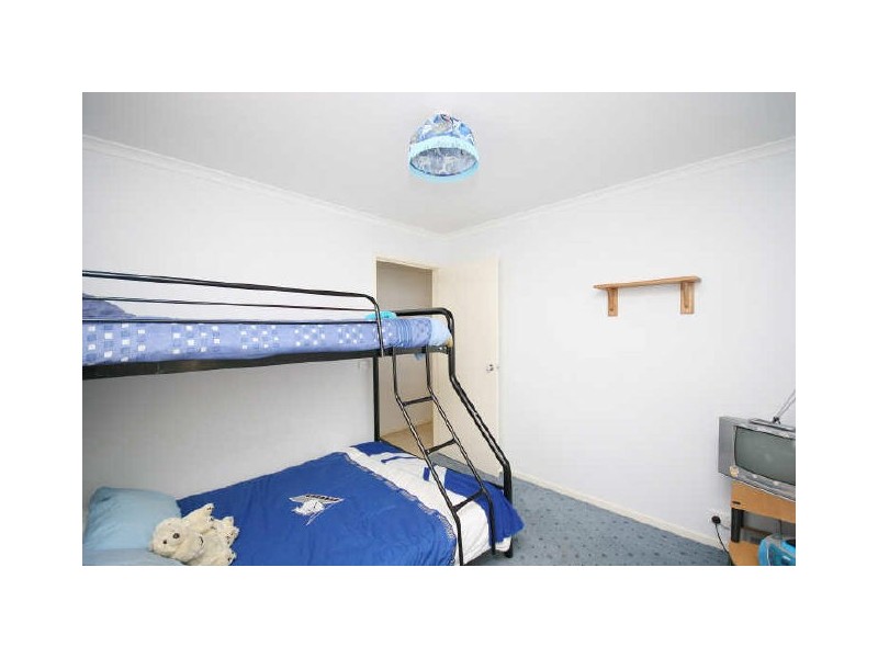 8 Lovely Close, Dunlop ACT 2615