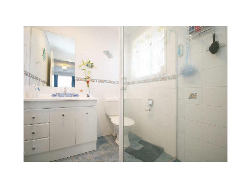 8 Lovely Close, Dunlop ACT 2615
