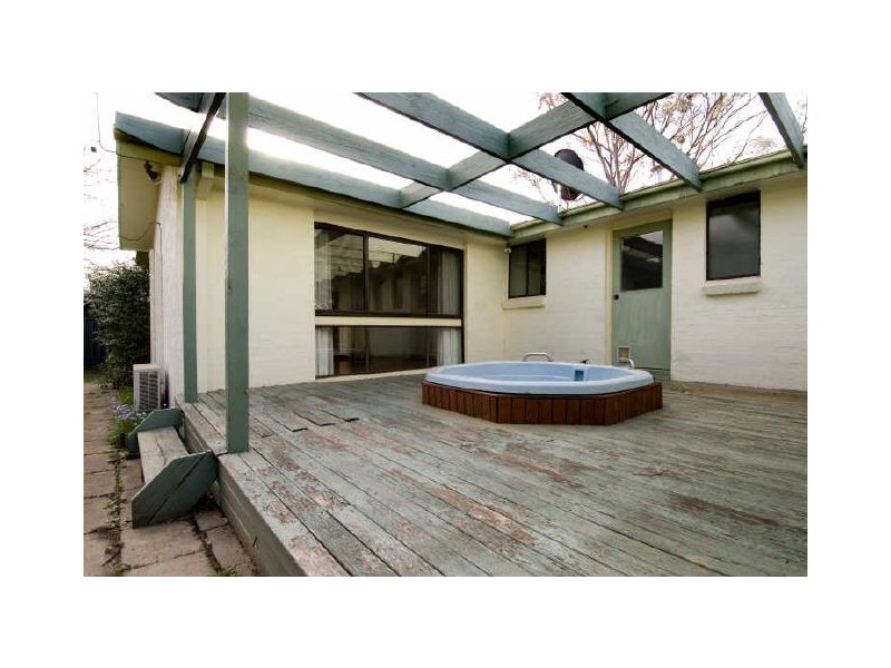 11 Pickles Street, Scullin ACT 2614
