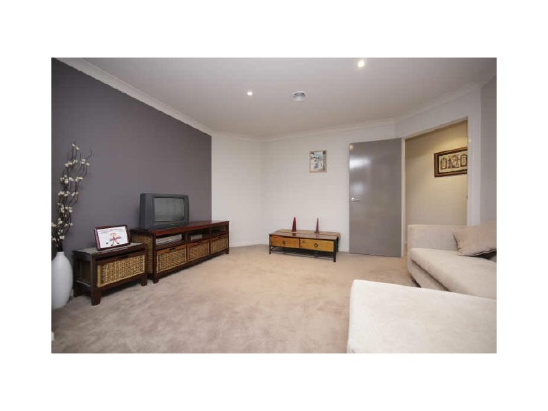 37 Benaroon Street, Amaroo ACT 2914