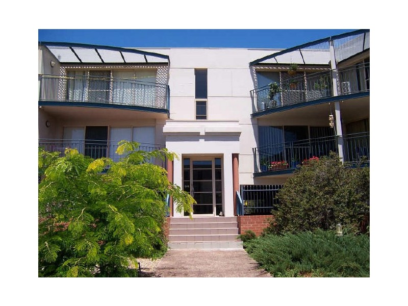 17/2 Ranken Place, Belconnen ACT 2617