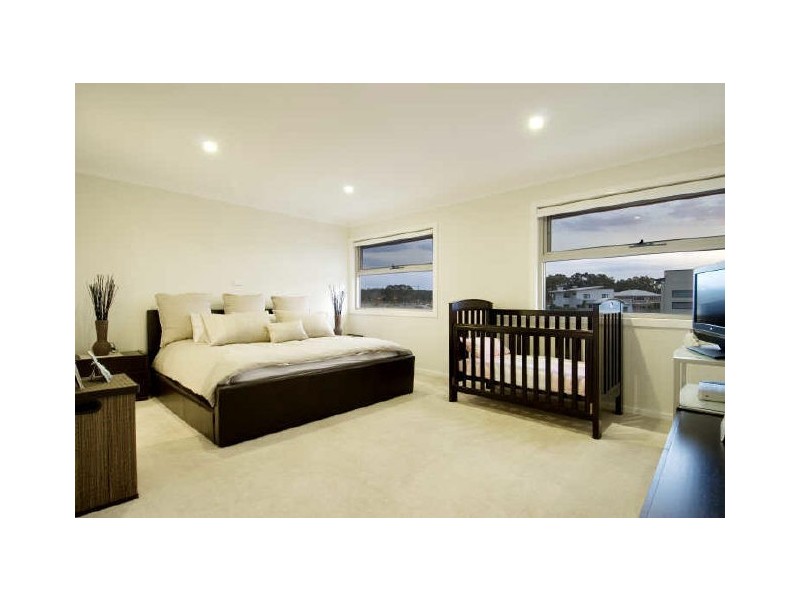 15 Santospirito Street, Forde ACT 2914