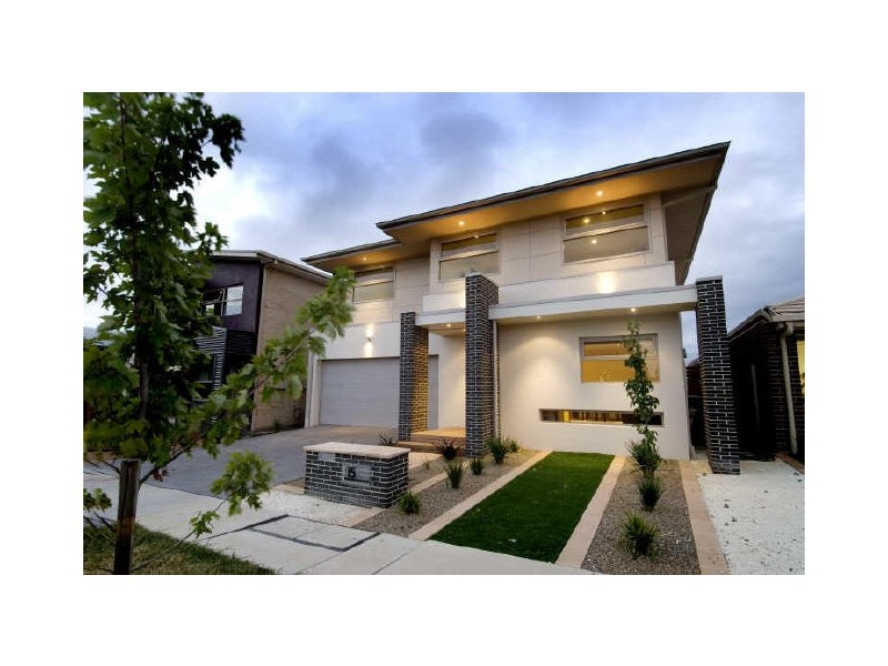 15 Santospirito Street, Forde ACT 2914