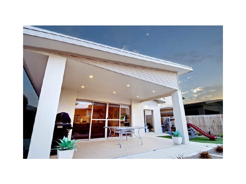 15 Santospirito Street, Forde ACT 2914