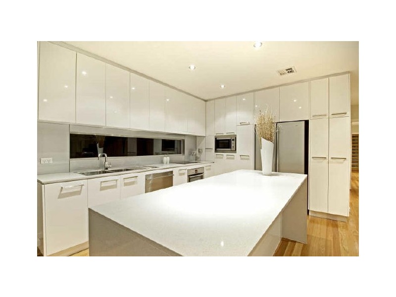 15 Santospirito Street, Forde ACT 2914