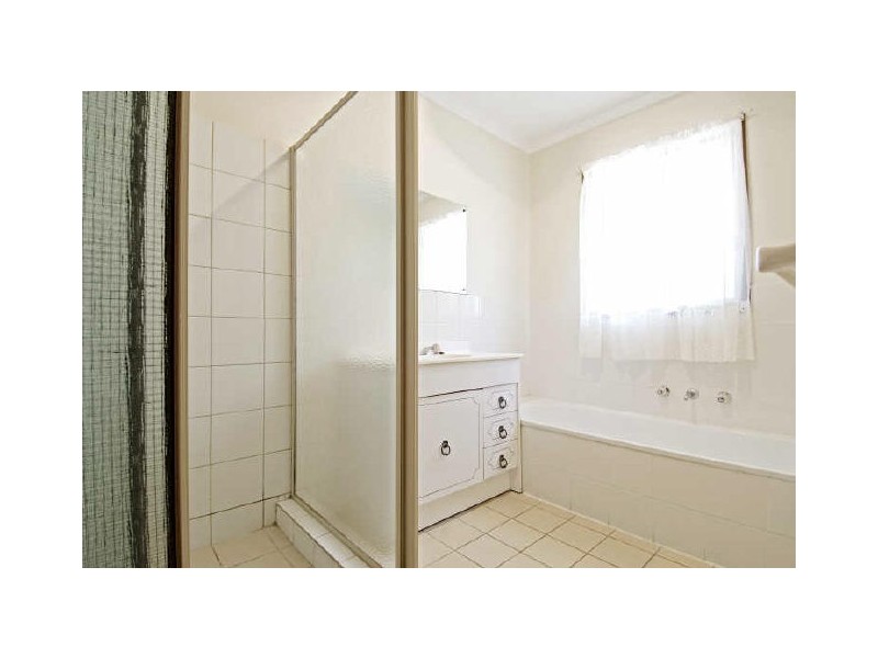 38 St John Crescent, Florey ACT 2615