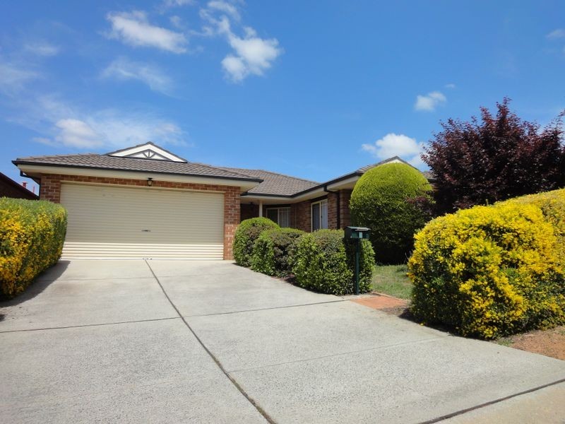 8 Pryton Close, Palmerston ACT 2913