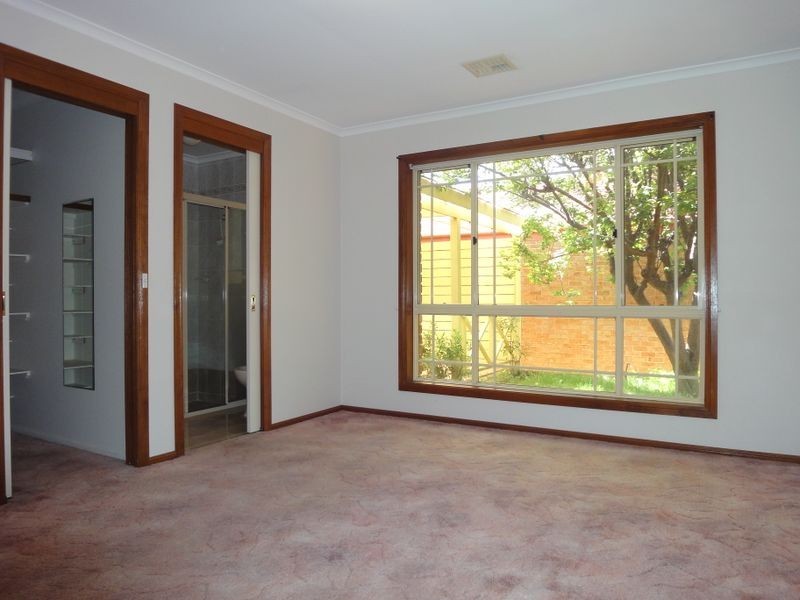 8 Pryton Close, Palmerston ACT 2913