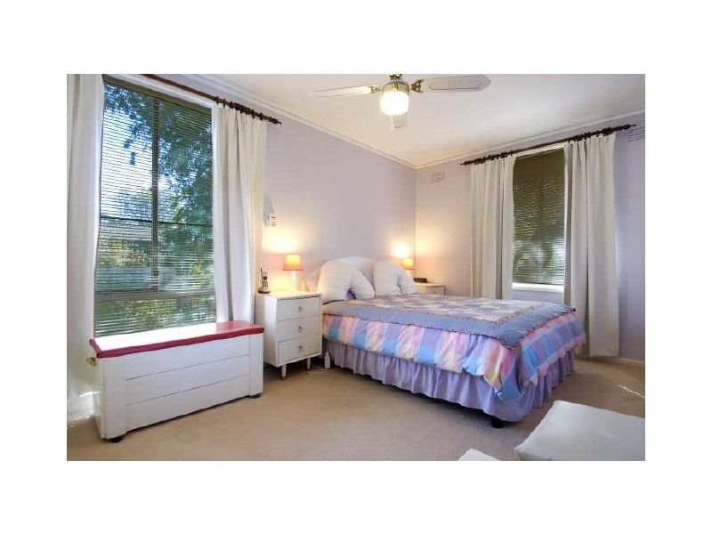 12 Hudson Street, Higgins ACT 2615