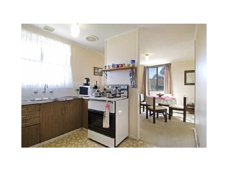 4 Longworth Place, Holt ACT 2615